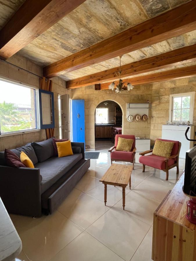 The Cottage Luqa Bagian luar foto