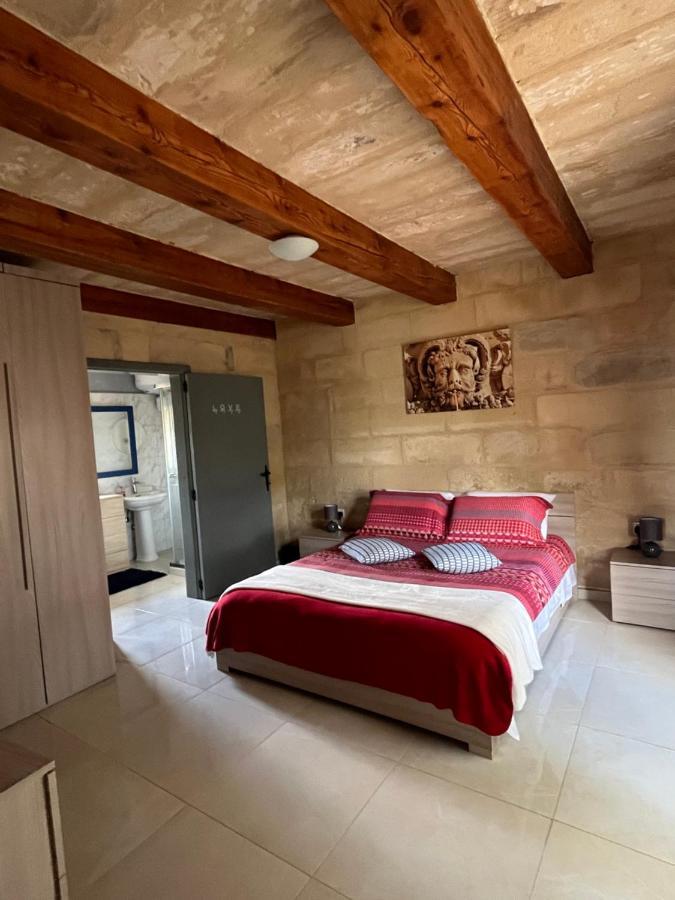 The Cottage Luqa Bagian luar foto